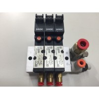 SMC VJ3130 Solenoid valve bank...